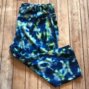 Danskin Now Workout Capris